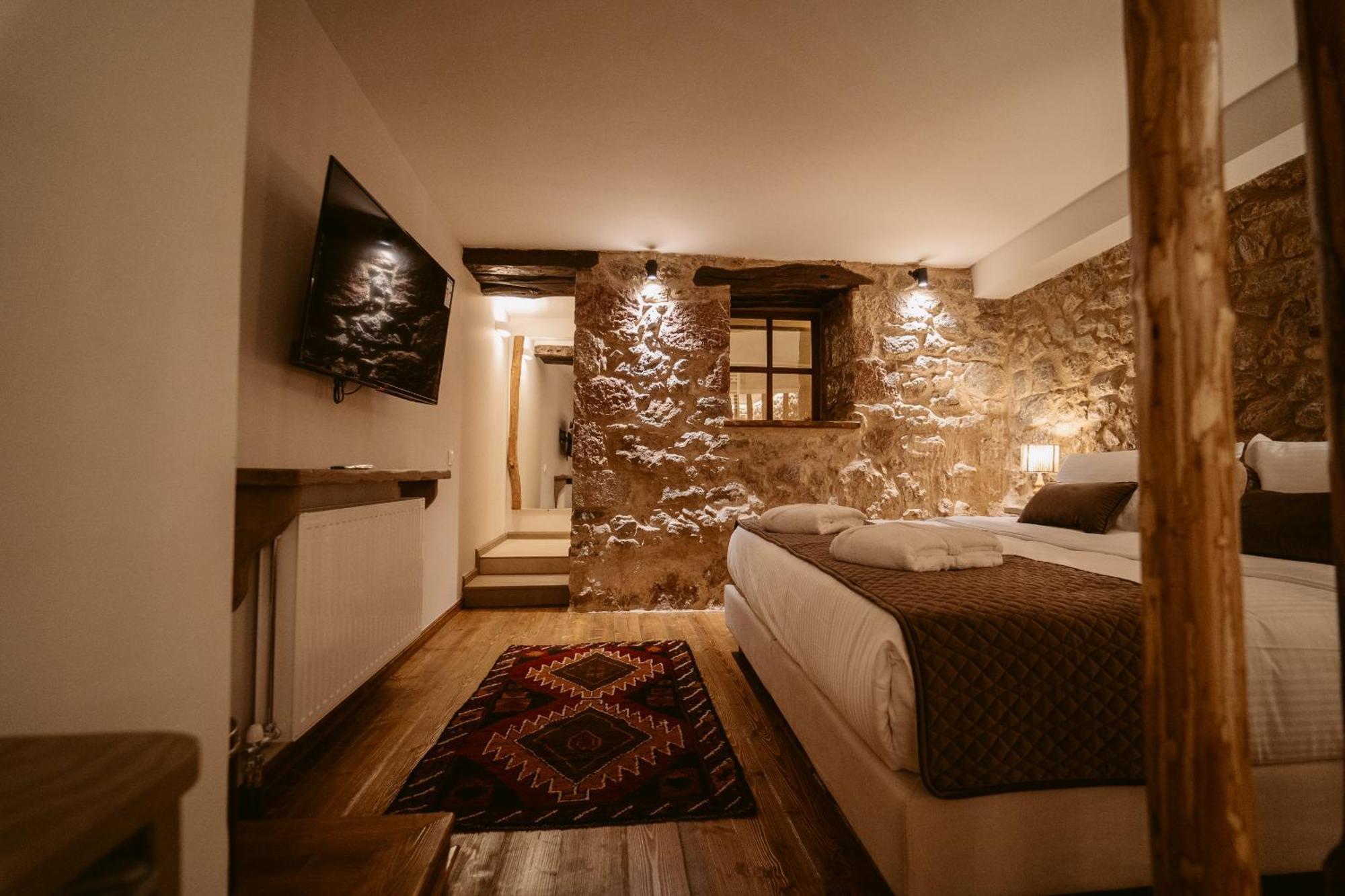 Afanos Guesthouse Arachova Quarto foto