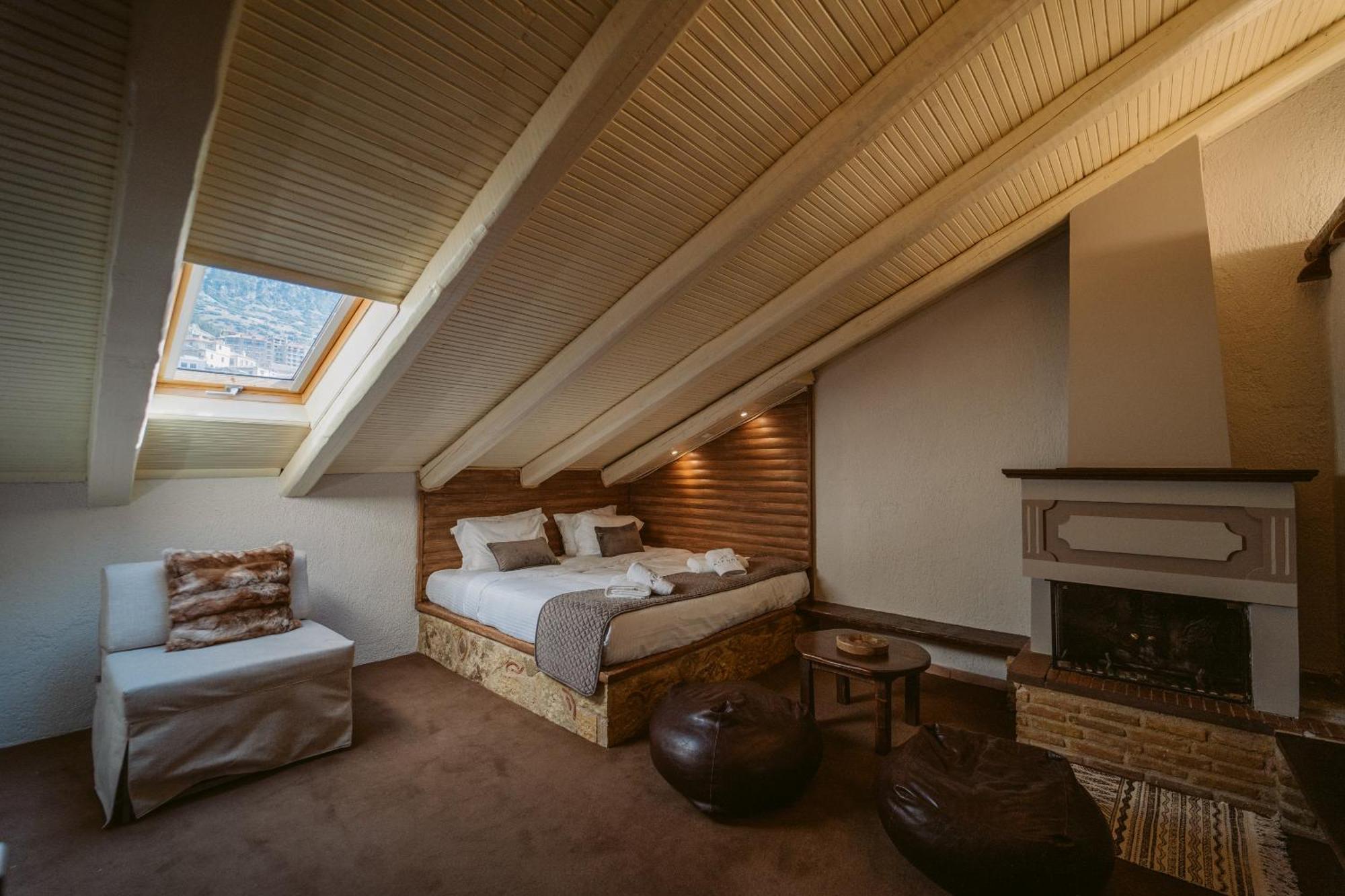 Afanos Guesthouse Arachova Quarto foto