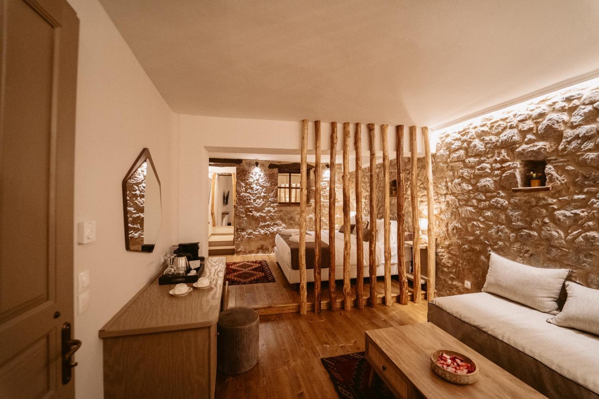 Afanos Guesthouse Arachova Quarto foto